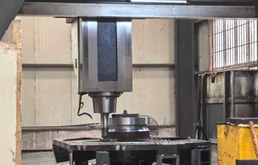 In che modo la lavorazione a portale CNC su larga scala consolida la competitività delle esportazioni di componenti personalizzati? Tangshan Yuexin Machinery coltiva il mercato di fornitura dell'industria pesante d'oltremare attraverso l'innovazione dei processi.